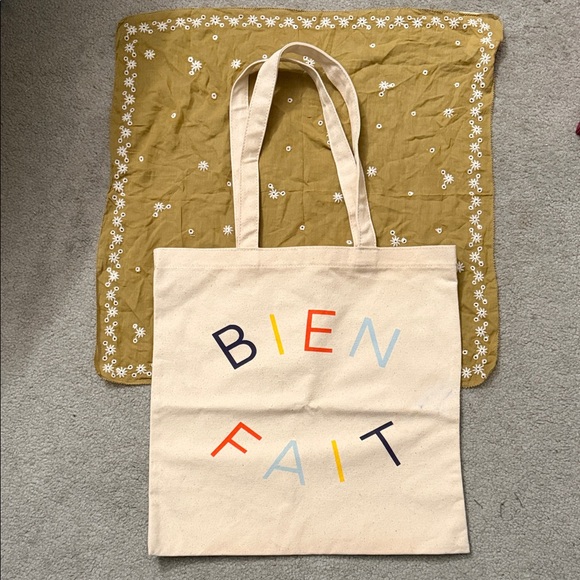 Madewell Accessories - Madewell Olive Floral Bandana with a ‘Bien Fait’ Canvas tote